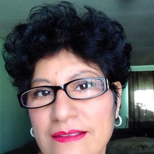 Meet your Posher, Juana